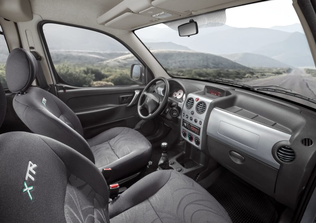 interior berlingo